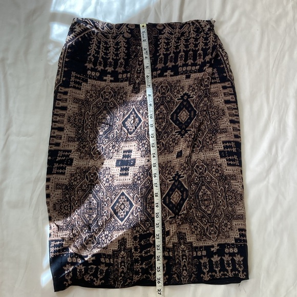 VINTAGE | Emanuel by Emanual Ungaro 100% Silk brown & black mosaic midi skirt - Picture 11 of 15